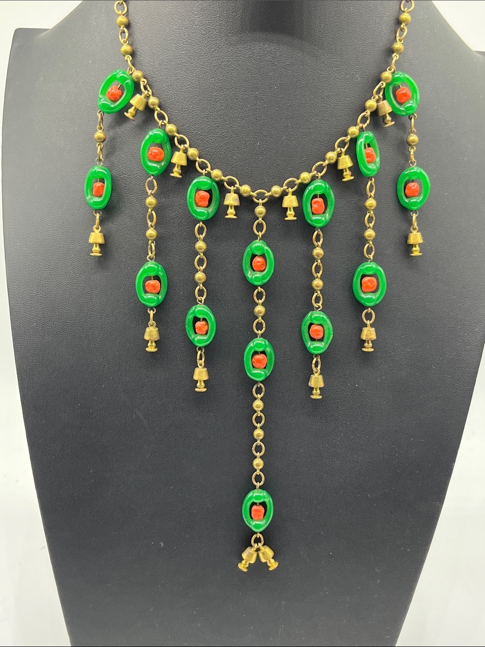 Vintage drippy festoon fringe glass and coral necklace brass like metal